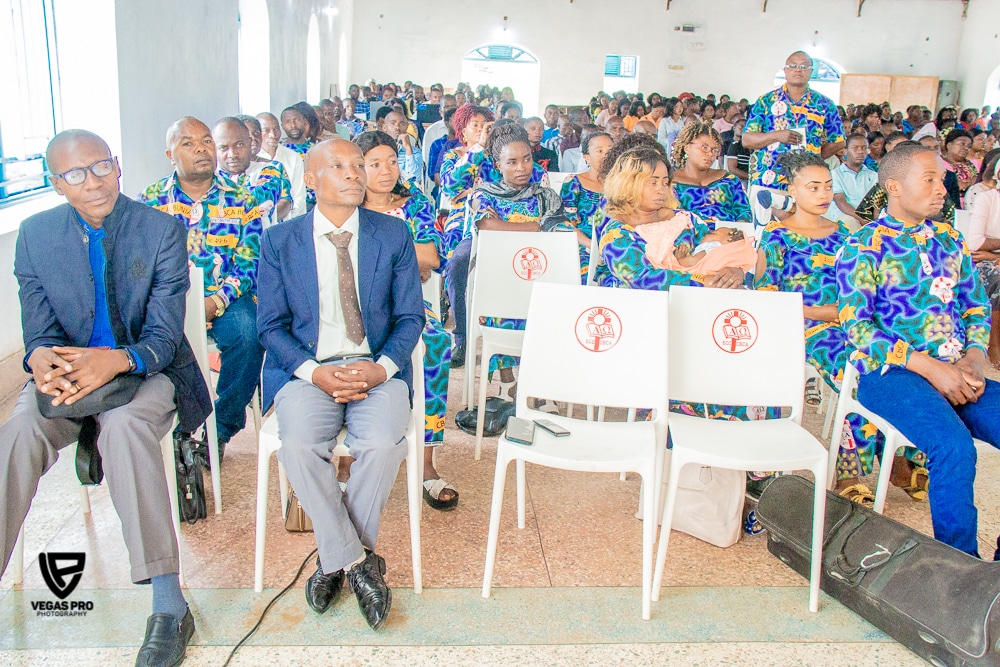 « Moi et ma maison nous servirons l’Eternel » plusieurs parents se sont engagés à instituer un « Moi et ma maison nous servirons l’Eternel » plusieurs parents se sont engagés à instituer un